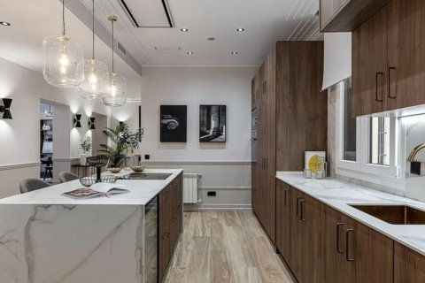 5 bedrooms apartment for sale in Barcelona, Catalonia, Spain № 4610 - photo 10