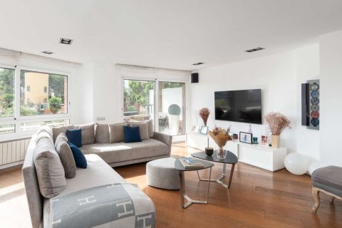 5 bedrooms apartment for sale in Barcelona, Catalonia, Spain № 4611 - photo 3