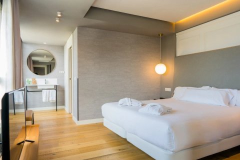 Коммерческая недвижимость 868м² в Барселоне, Каталония, Испания № 1242