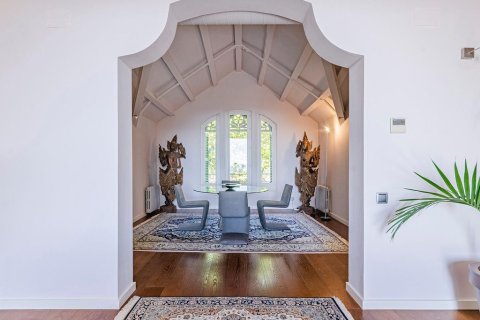 Купить квартиру в Барселона, Испания с 4 спальни, 202м², № 1244 - фото 6