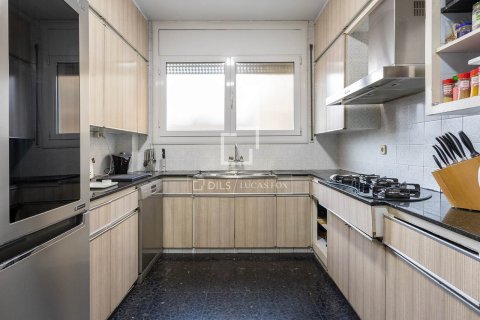 5 chambres apartment à vendre à Barcelona, Catalonia, Spain № 4070 - photo 17