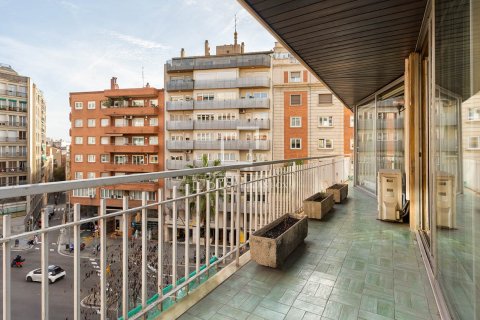 5 chambres apartment à vendre à Barcelona, Catalonia, Spain № 4070 - photo 3