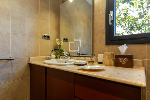 Купить виллу в Вальдорейкс, Испания с 7 спален, 734м², № 4071 - фото 25