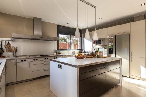 Купить виллу в Вальдорейкс, Испания с 7 спален, 734м², № 4071 - фото 18