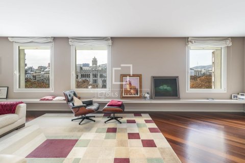 Apartamento de 3 dormitorios en venta en Barcelona, Cataluña, Spain № 4068 - foto 3