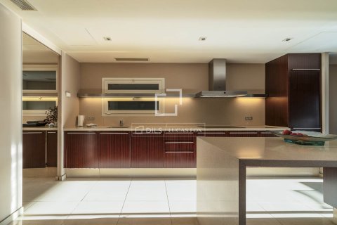 Apartamento de 3 dormitorios en venta en Barcelona, Cataluña, Spain № 4068 - foto 15