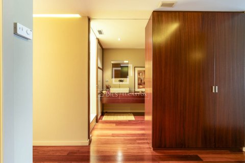 Apartamento de 3 dormitorios en venta en Barcelona, Cataluña, Spain № 4068 - foto 29