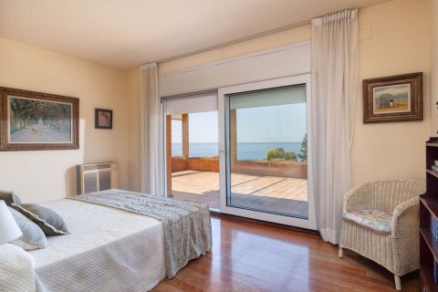 Купить дом в Бланес, Испания с 7 комнат, 428м², № 6192 - фото 8