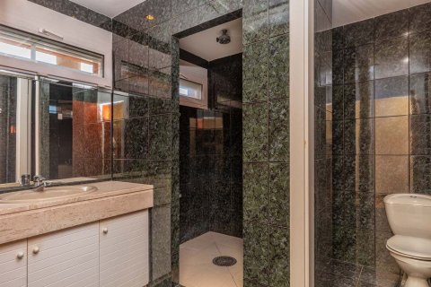 Купить дом в Бланес, Испания с 7 комнат, 428м², № 6192 - фото 11