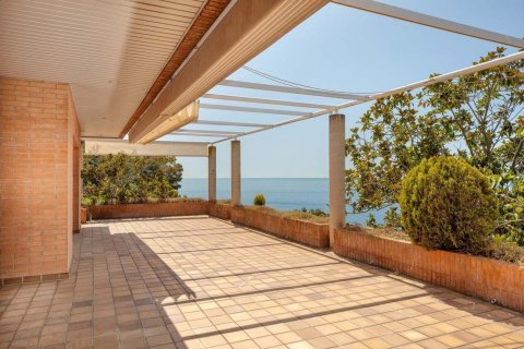 Купить дом в Бланес, Испания с 7 комнат, 428м², № 6192 - фото 5