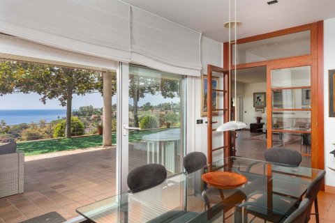 Купить дом в Бланес, Испания с 7 комнат, 428м², № 6192 - фото 14