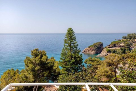 Купить дом в Бланес, Испания с 7 комнат, 428м², № 6192 - фото 22