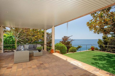 Купить дом в Бланес, Испания с 7 комнат, 428м², № 6192 - фото 20