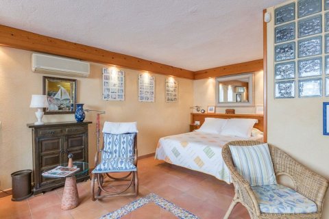 Купить дом в Бланес, Испания с 6 комнат, 350м², № 6193 - фото 22