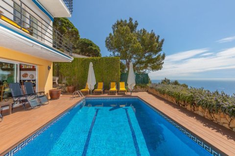 Купить дом в Бланес, Испания с 6 комнат, 350м², № 6193 - фото 14