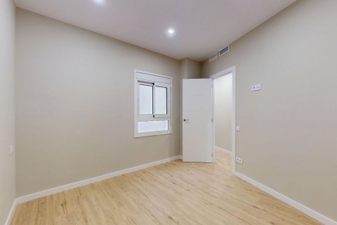 4 bedrooms apartment for sale in Barcelona, Catalonia, Spain № 6191 - photo 22