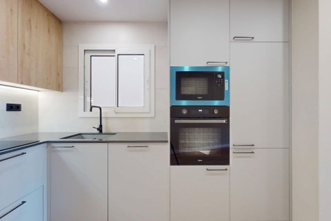 4 bedrooms apartment for sale in Barcelona, Catalonia, Spain № 6191 - photo 7