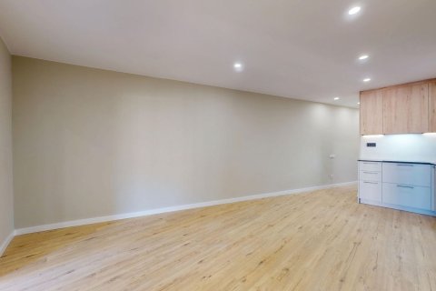 4 bedrooms apartment for sale in Barcelona, Catalonia, Spain № 6191 - photo 10