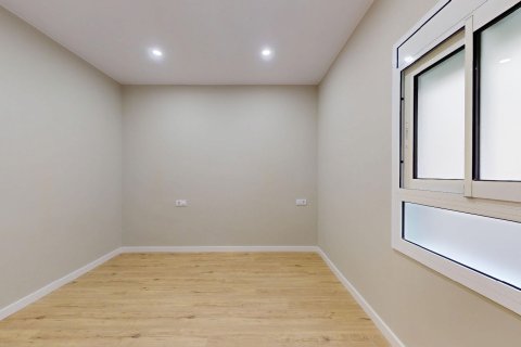 4 bedrooms apartment for sale in Barcelona, Catalonia, Spain № 6191 - photo 25