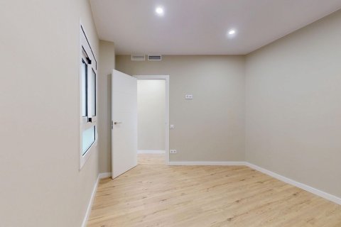 4 bedrooms apartment for sale in Barcelona, Catalonia, Spain № 6191 - photo 23