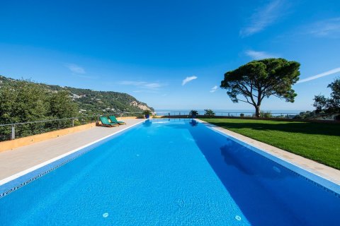 6 bedrooms house for sale in Begur, Girona, Catalonia, Spain № 6195 - photo 2