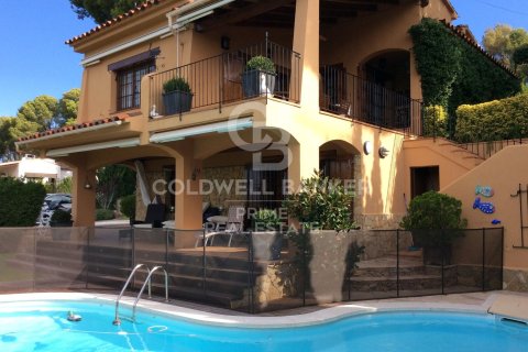 Купить дом в Палафружель, Испания с 5 спален, 428м², № 6050 - фото 2