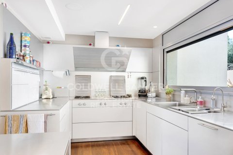 6 bedrooms house for sale in Barcelona, Catalonia, Spain № 6047 - photo 13