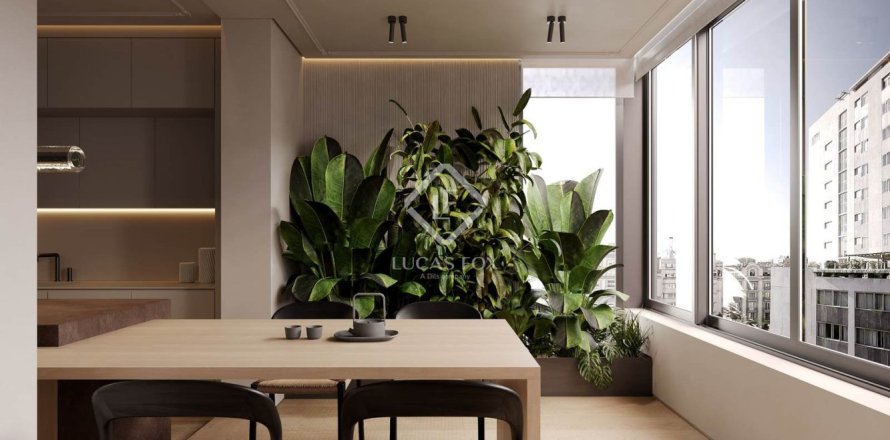 Квартира с 4 спальнями в Барселоне, Каталония, Испания № 2757