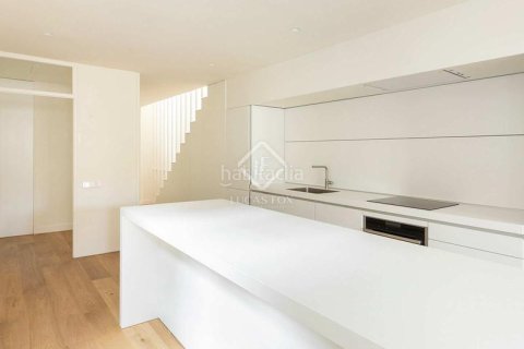 Купить квартиру в Эшампле, Испания с 2 спальни, 192м², № 2752 - фото 9