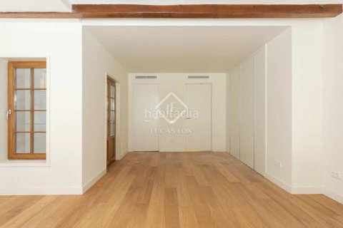 Купить квартиру в Эшампле, Испания с 2 спальни, 192м², № 2752 - фото 16