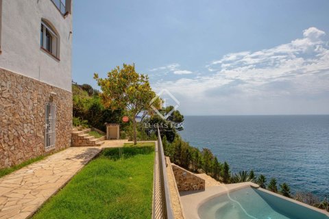 Купить виллу в Льорет-де-Мар, Испания с 5 спален, 284м², № 2756 - фото 30