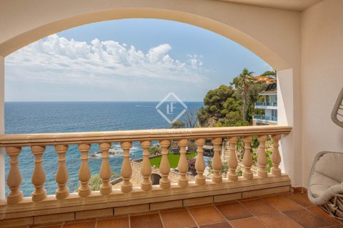 Купить виллу в Льорет-де-Мар, Испания с 5 спален, 284м², № 2756 - фото 22