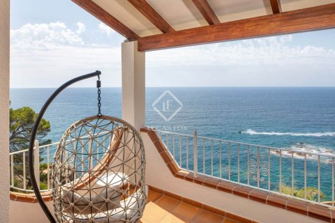 Вилла с 5 спальнями в Льорет-де-Мар, Герона, Каталония, Испания № 2756