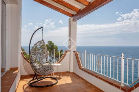 Купить виллу в Льорет-де-Мар, Испания с 5 спален, 284м², № 2756 - фото 13