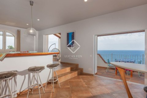 Купить виллу в Льорет-де-Мар, Испания с 5 спален, 284м², № 2756 - фото 10