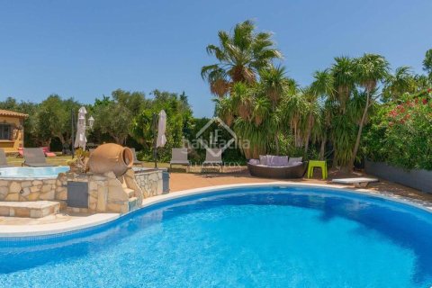 Купить дом в Пералада, Испания с 5 спален, 423м², № 2758 - фото 11