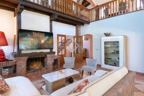 Купить дом в Пералада, Испания с 5 спален, 423м², № 2758 - фото 16