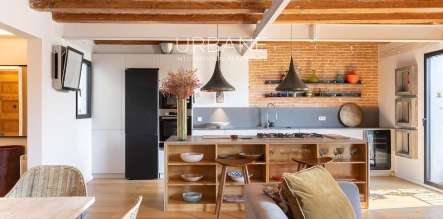 Квартира с 2 спальнями в Старый городе, Барселона, Каталония, Испания № 2650