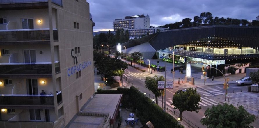 Коммерческая недвижимость 7250м² в Льорет-де-Мар, Герона, Каталония, Испания № 1441