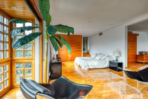 Купить дом в Сан-Кугат-дель-Вальес, Испания с 7 комнат, № 1438 - фото 16