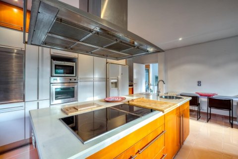 Купить дом в Сан-Кугат-дель-Вальес, Испания с 7 комнат, № 1438 - фото 9