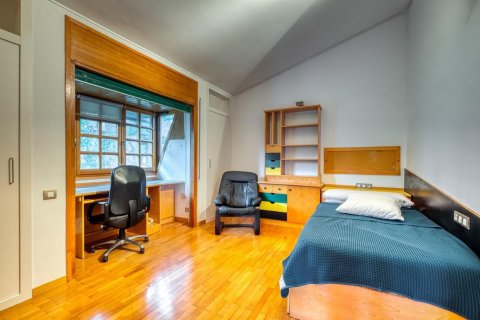 Купить дом в Сан-Кугат-дель-Вальес, Испания с 7 комнат, № 1438 - фото 23