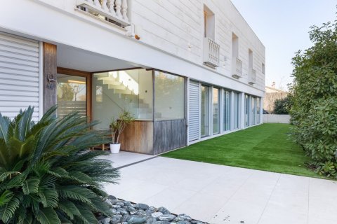 Сasa de 5 dormitorios en venta en Sant Cugat del Vallès, Barcelona, Cataluña, Spain № 1440 - foto 9