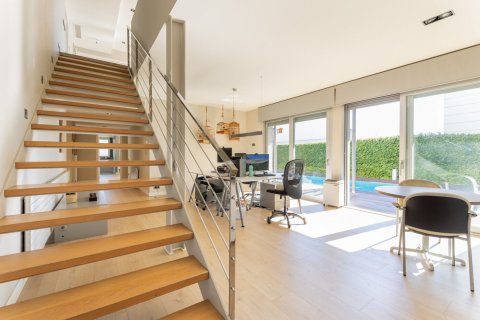 Сasa de 5 dormitorios en venta en Sant Cugat del Vallès, Barcelona, Cataluña, Spain № 1439 - foto 24