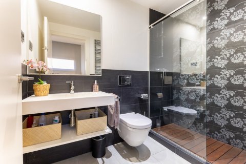 Сasa de 5 dormitorios en venta en Sant Cugat del Vallès, Barcelona, Cataluña, Spain № 1439 - foto 22