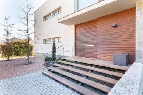 Сasa de 5 dormitorios en venta en Sant Cugat del Vallès, Barcelona, Cataluña, Spain № 1439 - foto 29