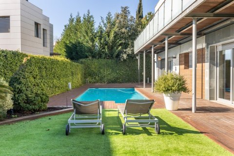 Сasa de 5 dormitorios en venta en Sant Cugat del Vallès, Barcelona, Cataluña, Spain № 1439 - foto 26