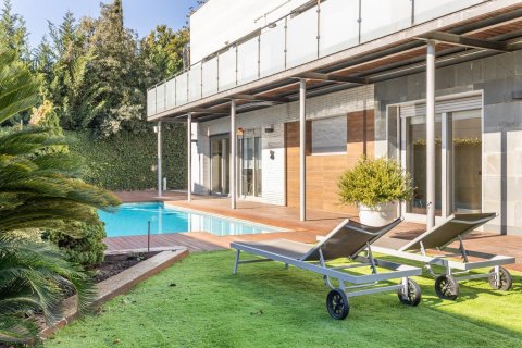 Дом с 5 спальнями в Сан-Кугат-дель-Вальесе, Барселона, Каталония, Испания № 1439