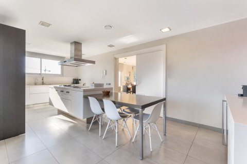 Сasa de 5 dormitorios en venta en Sant Cugat del Vallès, Barcelona, Cataluña, Spain № 1439 - foto 6