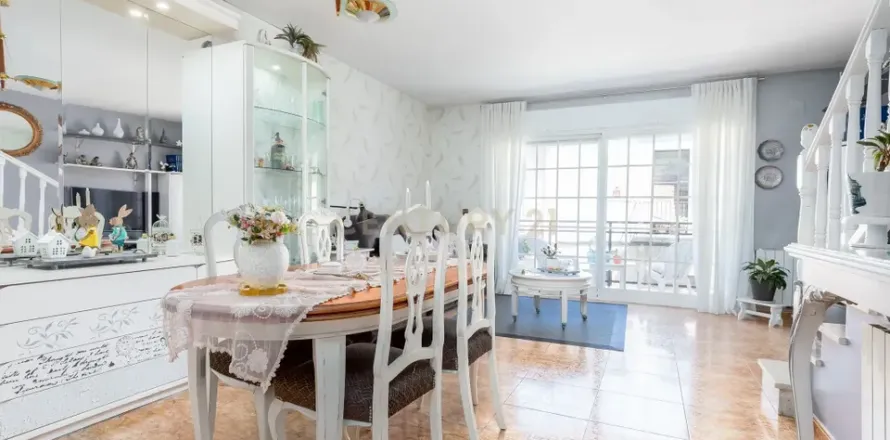 Вилла с 5 спальнями в Ла Льягосте, Барселона, Каталония, Испания № 2281